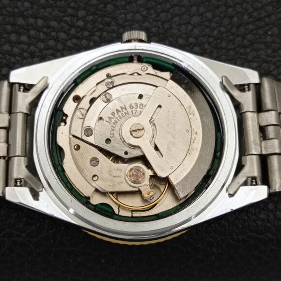 Vintage 1970 Seiko Automatic Mens Silver Watch W/daydate & Glass Back - Picture 10 of 10